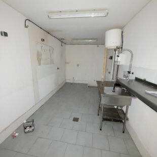 Local commercial centre-ville – 85m²