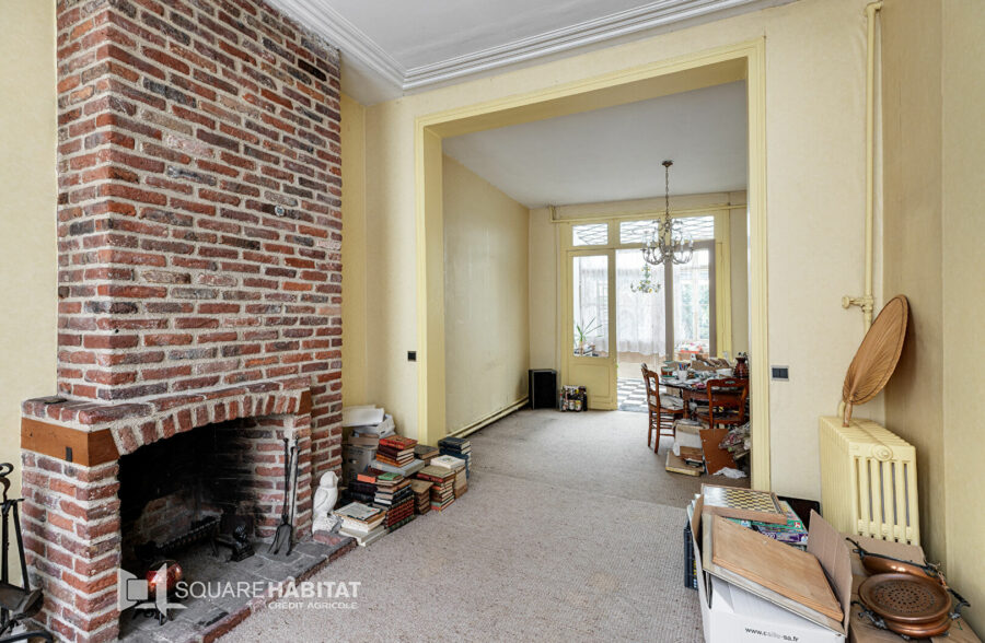 EXCLUSIVITE: WAZEMMES / GAMBETTA : Maison 1930 4/5 chambres jardin et cave