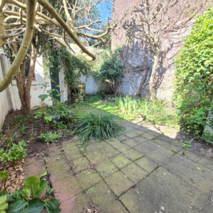 EXCLUSIVITE: WAZEMMES / GAMBETTA : Maison 1930 4/5 chambres jardin et cave