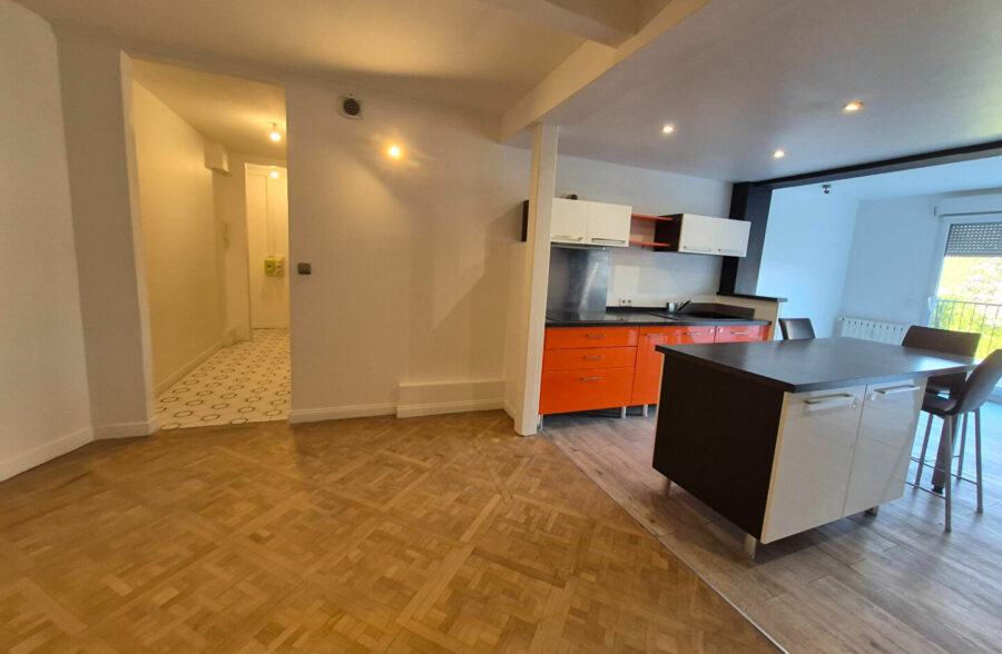 Appartement Tourcoing 3 pièce(s) 74m2 avec Balcon