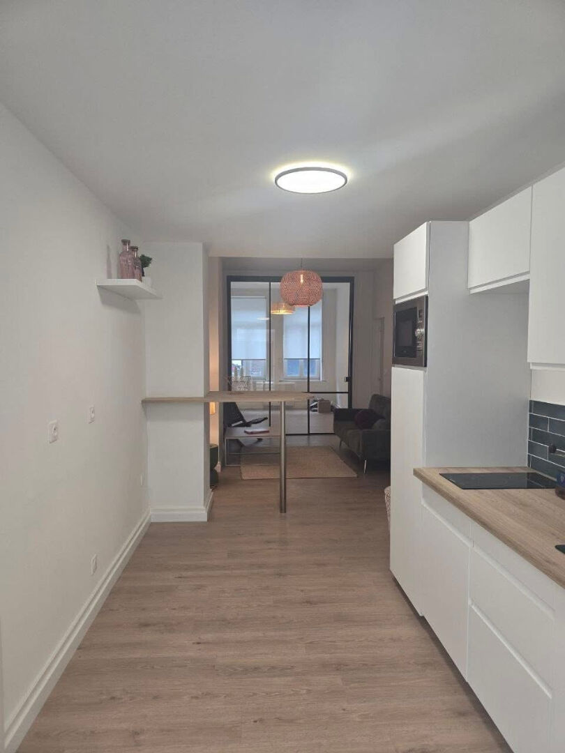 QUARTIER VAUBAN AGREABLE TYPE 2 AVEC JARDIN ET CAVE