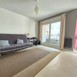 LILLE WAZEMMES – GAMBETTA : Type 1 de 23m² avec balcon et parking