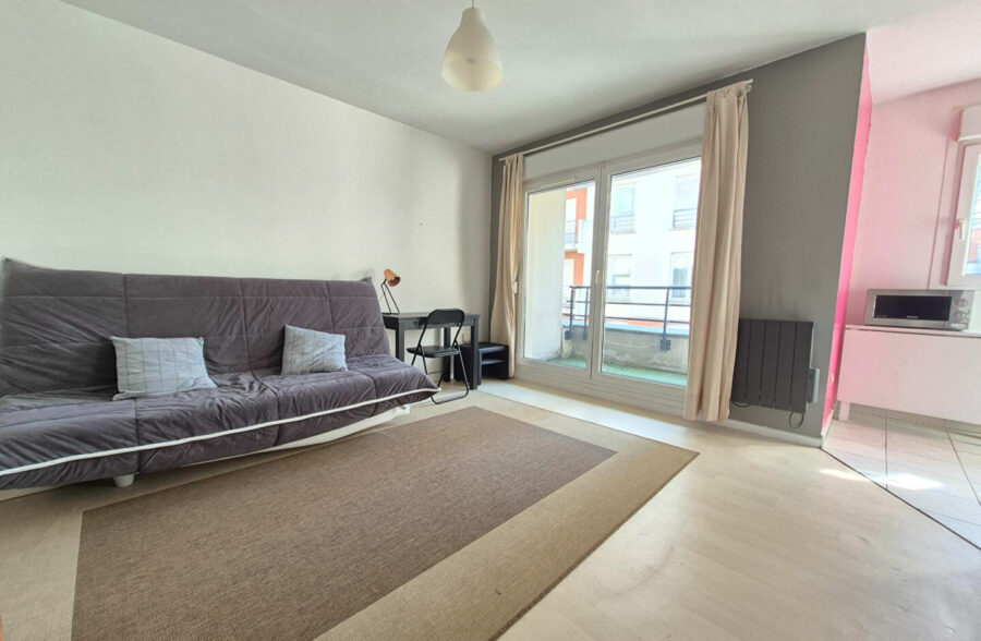 LILLE WAZEMMES – GAMBETTA : Type 1 de 23m² avec balcon et parking