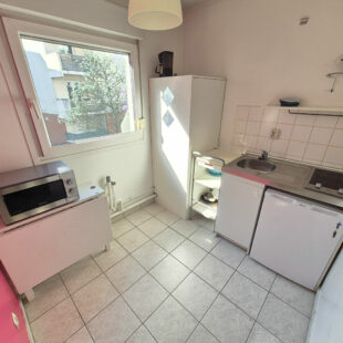 LILLE WAZEMMES – GAMBETTA : Type 1 de 23m² avec balcon et parking