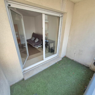 LILLE WAZEMMES – GAMBETTA : Type 1 de 23m² avec balcon et parking