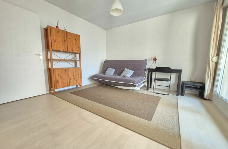 LILLE WAZEMMES – GAMBETTA : Type 1 de 23m² avec balcon et parking