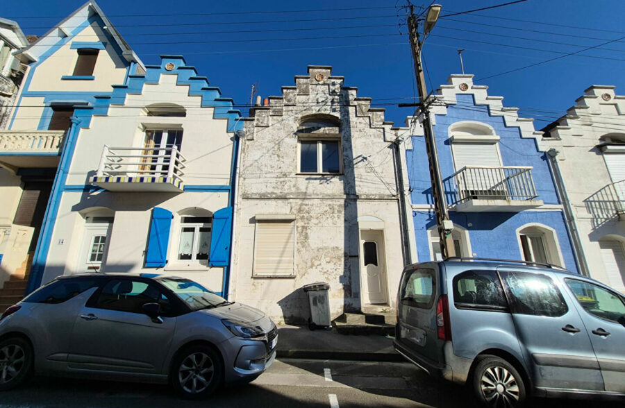 Berck-plage , maison à rénover dans sa totalité à 100M de la mer !! &nbsp;Sous offre&nbsp;
