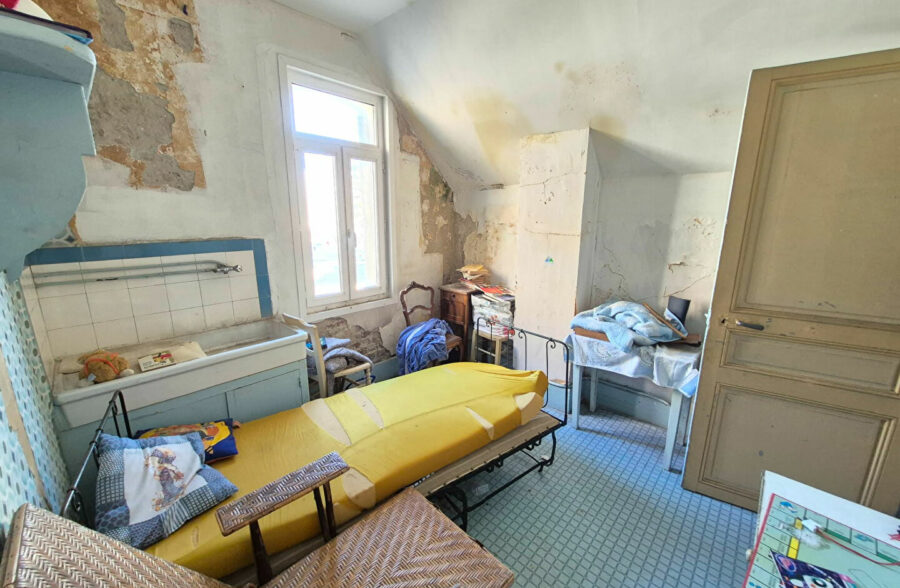 Berck-plage , maison à rénover dans sa totalité à 100M de la mer !! &nbsp;Sous offre&nbsp;