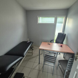 Opportunité Rare à Cysoing – Local Professionnel Clé en Main