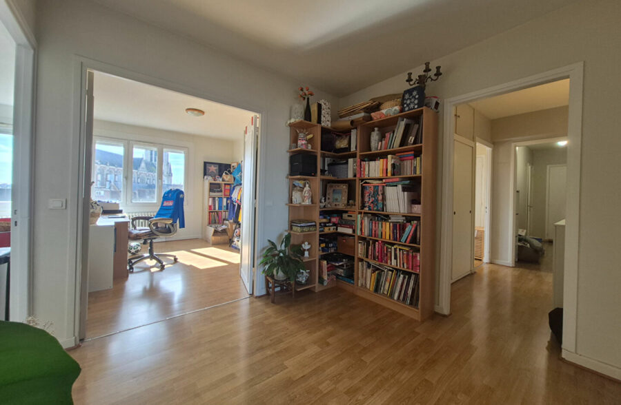 APPARTEMENT 105 m² 3 CHAMBRES ET GARAGE EN HYPER CENTRE