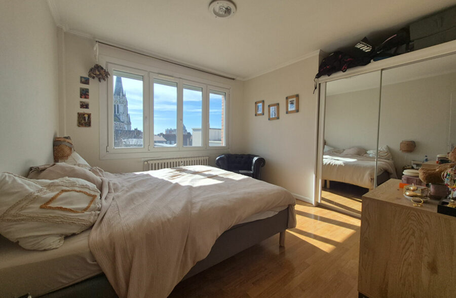 APPARTEMENT 105 m² 3 CHAMBRES ET GARAGE EN HYPER CENTRE