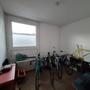 Appartement T3 avec cave, garage et parking privatif en centre ville