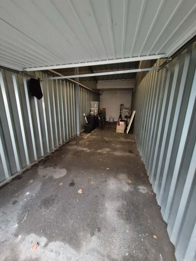 Appartement T3 avec cave, garage et parking privatif en centre ville