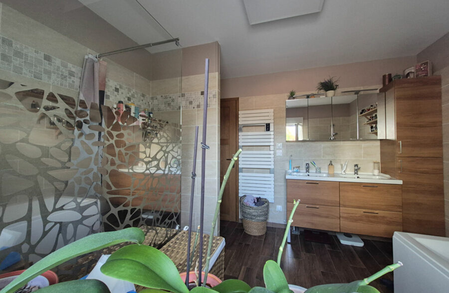 Maison Cauchy A La Tour 8 pièce(s) 110 m2