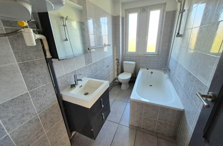 Métro Lomme Bourg : T2 de 44m2 lumineux et rénové