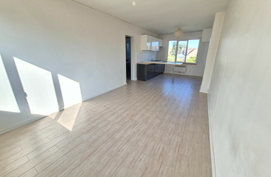 Métro Lomme Bourg : T2 de 44m2 lumineux et rénové