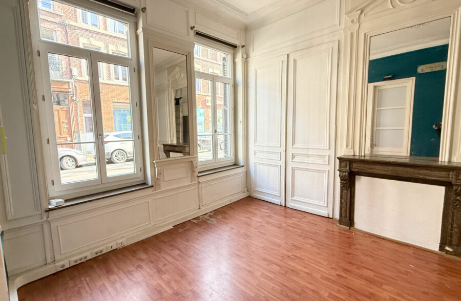 EXCLUSIVITE : BUREAU RUE COLBERT SECTEUR CATHO DE 21,62 m² RARE SUR LE MARCHE