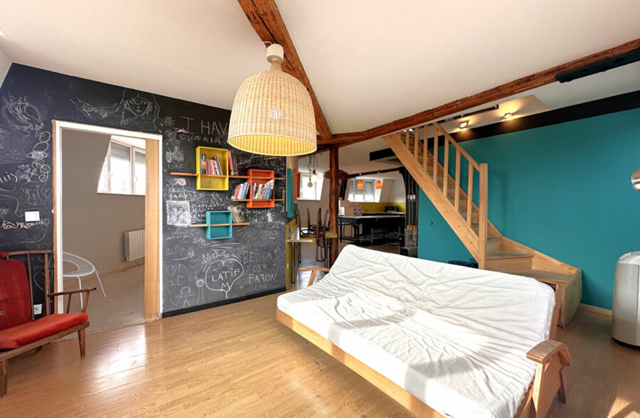 Immeuble avec Local Commercial et Duplex – Caudry