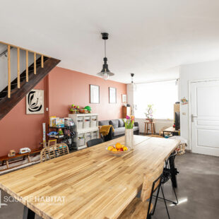 Wasquehal, Maison 2 chambres + bureau, cour et garage