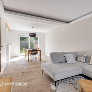 Maison des années 70-  4 chs jardin + garage proche tramway