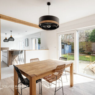 Maison des années 70-  4 chs jardin + garage proche tramway