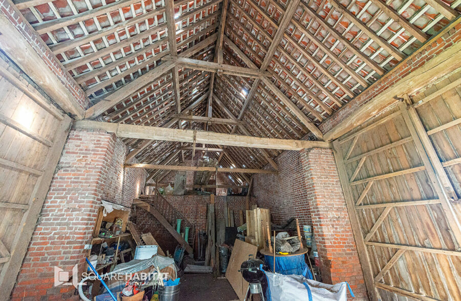 Maison Bousignies 10 pièce(s) 305m2