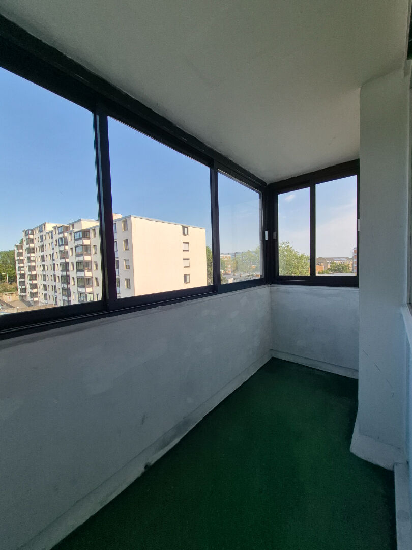 Appartement  3 pièces 70.02 m2 avec loggia &nbsp;Sous compromis&nbsp;