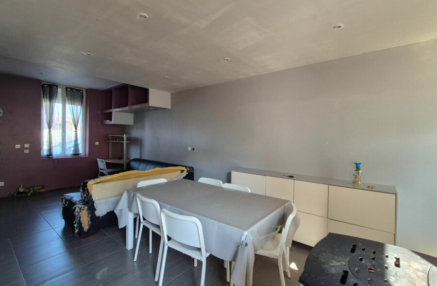 À VENDRE – Charmante Maison Semi–Flamande en Centre–Ville