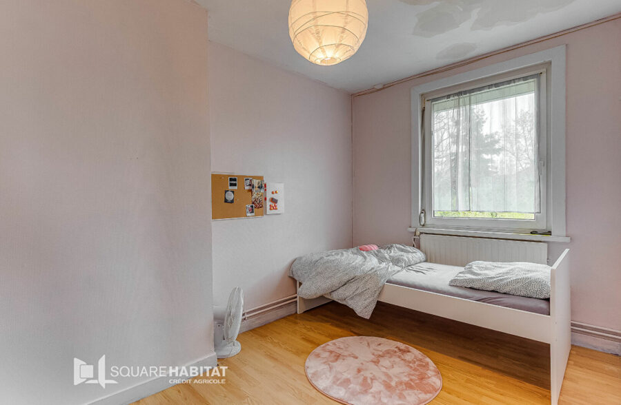 Maison semi individuelle  3 chambres jardin et garage