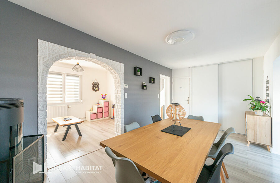 Charmante maison semi individuelle lumineuse