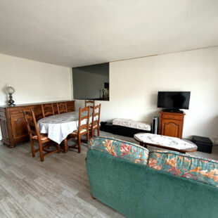 CALAIS – HYPER CENTRE