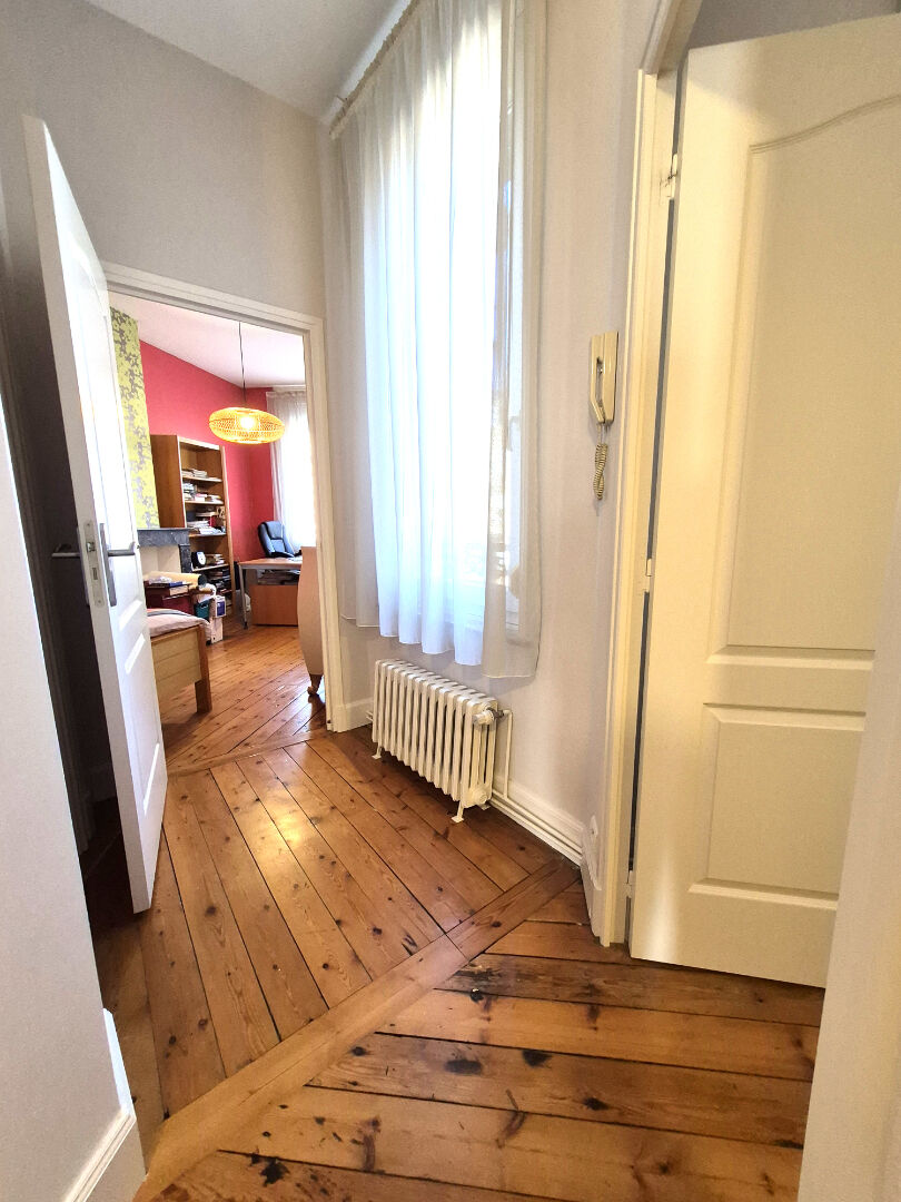 Maison bourgeoise Cambrai 10 pièce(s) 223 m2