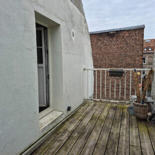 EXCLUSIVITÉ WAZEMMES – SAINT-MICHEL : CHARMANT T2 BIS EN TRIPLEX AVEC TERRASSE PRIVATIVE