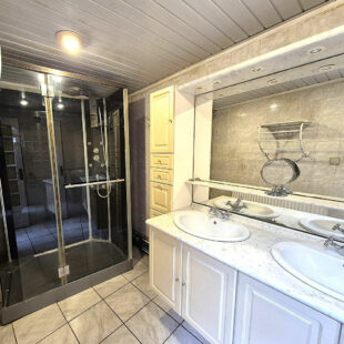 Halluin Centre – Maison – 2 chambres + bureau – Jardin