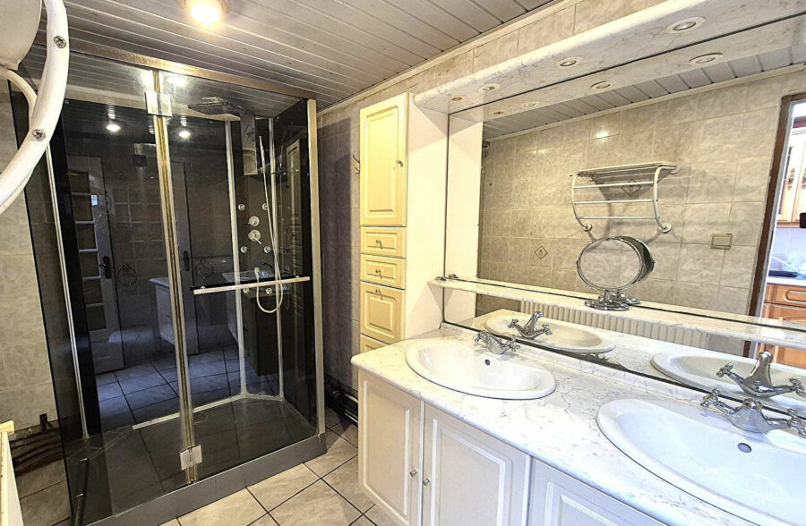 Halluin Centre – Maison – 2 chambres + bureau – Jardin