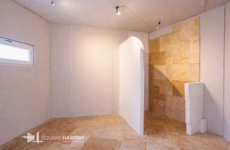 Maison individuelle 3 chambres, grange, jardin et garage