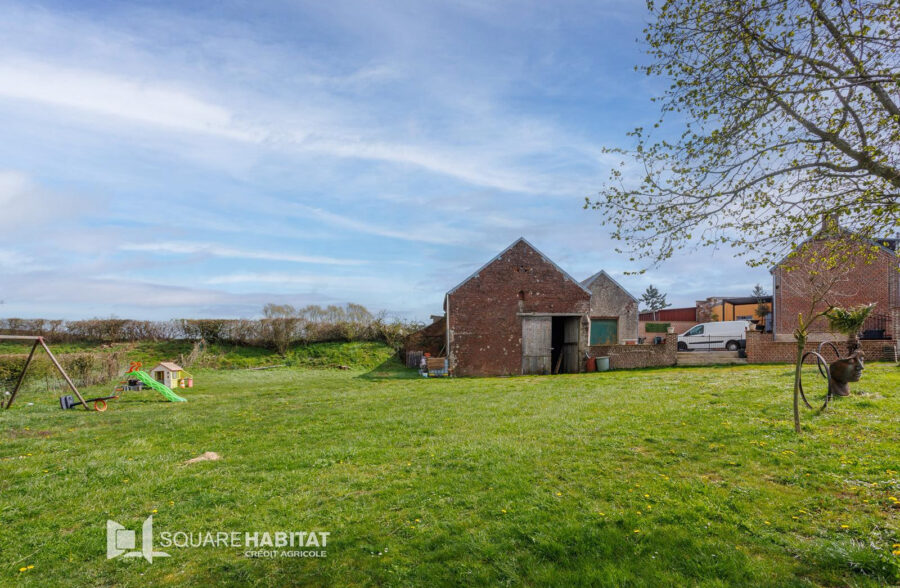 Maison individuelle 3 chambres, grange, jardin et garage