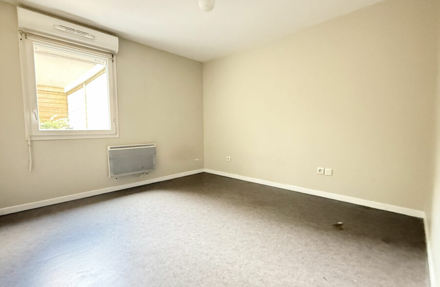 VAUBAN-CATHO APPARTEMENT 2 CHAMBRES TERRASSE ET PARKING