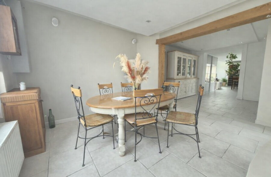 Maison semi individuelle 2 Chambres + Double garage