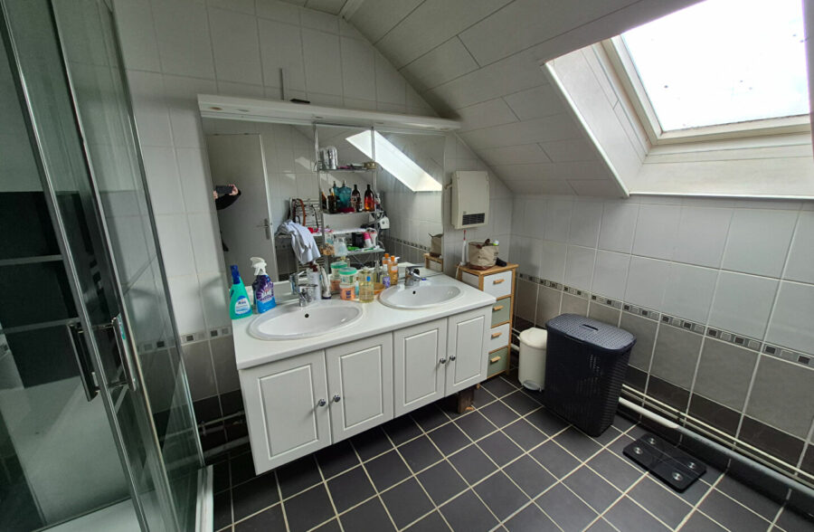 Maison Provin 4 pièce(s) 81m2, jardin, garage.