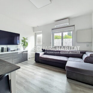 Maison idéale pour primo accédants ou investisseurs, avec jardin et quatre chambres.