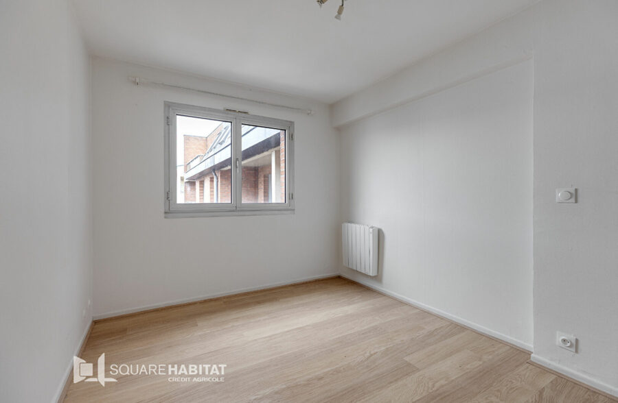 APPARTEMENT 2 PIECES RUE DE LA DIGUE  AVEC BALCON ET PARKING