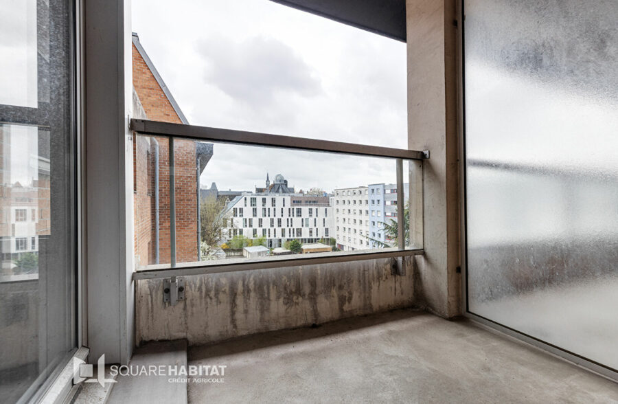 APPARTEMENT 2 PIECES RUE DE LA DIGUE  AVEC BALCON ET PARKING