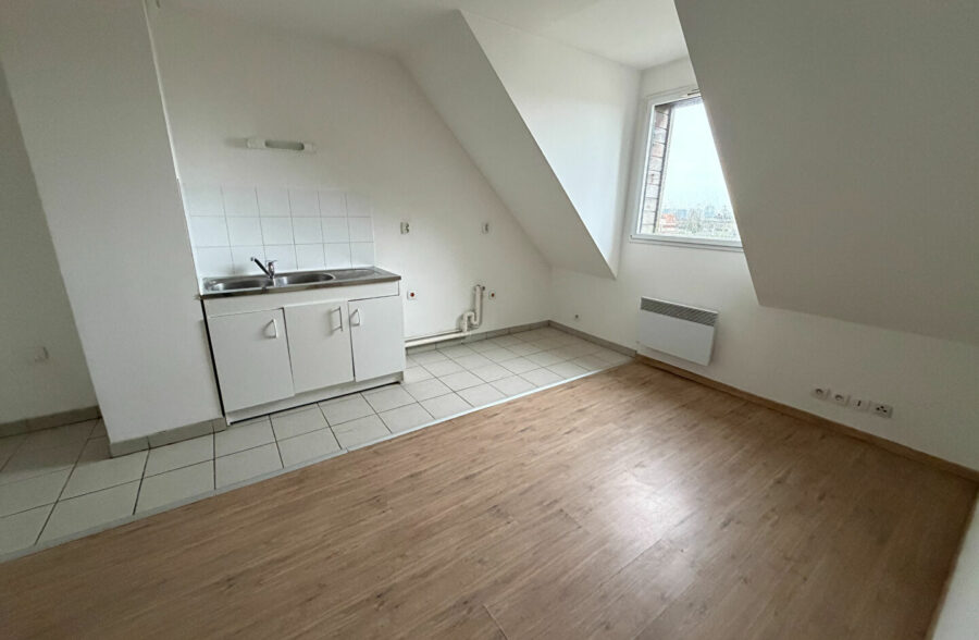 CALAIS – CENTRE VILLE -PROCHE DE LA GARE