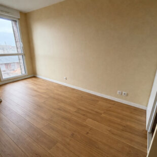 CALAIS – CENTRE VILLE -PROCHE DE LA GARE