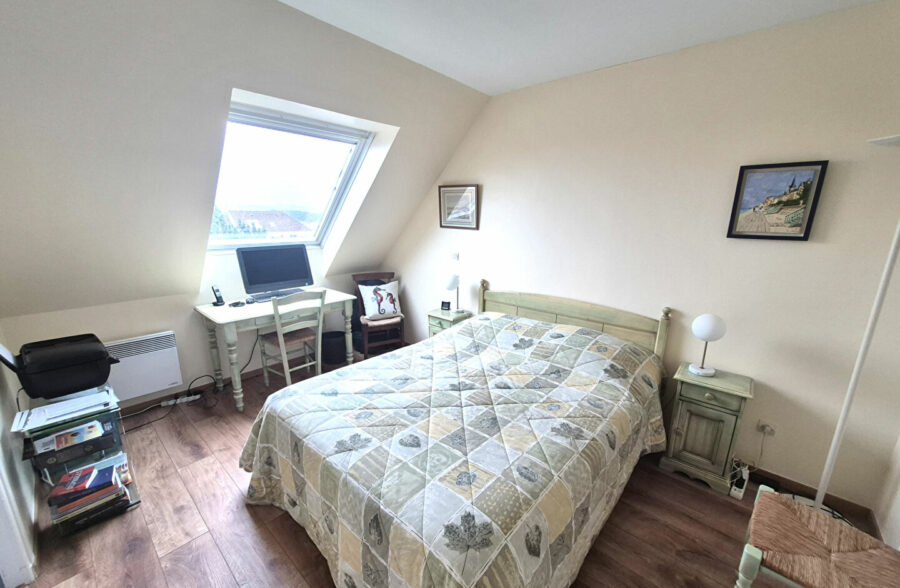 Duplex 4 pièces  avec grand balcon coeur de station!