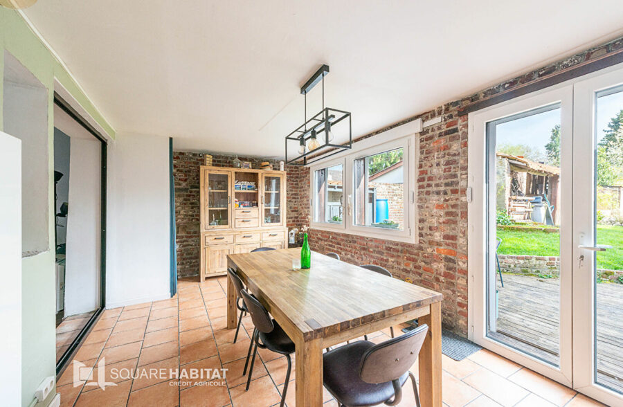 Coup de coeur  Maison individuelle rénovée 115 m², jardin et poêle à pellets