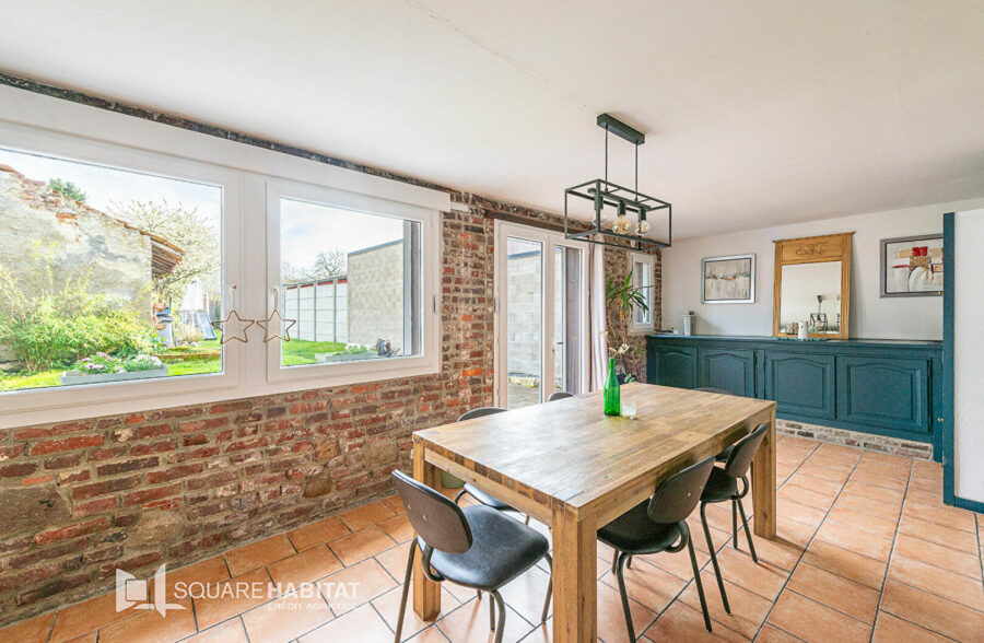 Coup de coeur  Maison individuelle rénovée 115 m², jardin et poêle à pellets