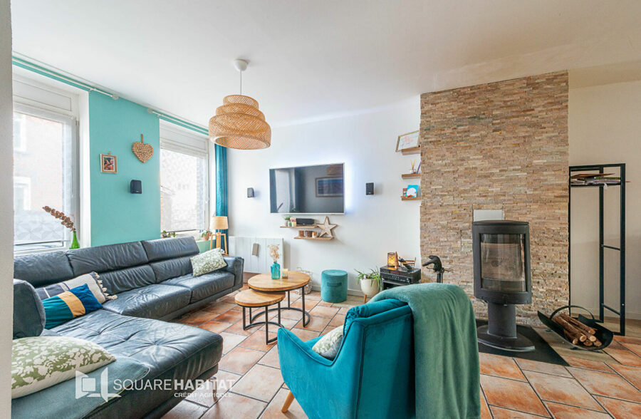 Coup de coeur  Maison individuelle rénovée 115 m², jardin et poêle à pellets