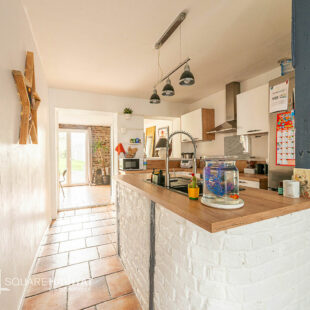 Coup de coeur  Maison individuelle rénovée 115 m², jardin et poêle à pellets